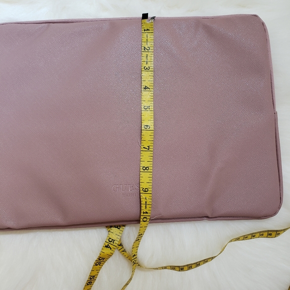 GUESS SLIM PINK LAPTOP BAG - Picture 5 of 6